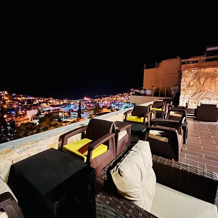Ata Ali Hotel Вади Муса Екстериор снимка
