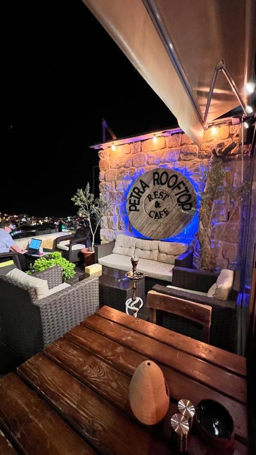 Ata Ali Hotel Вади Муса Екстериор снимка