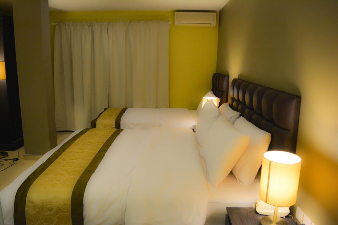 Ata Ali Hotel Вади Муса Екстериор снимка
